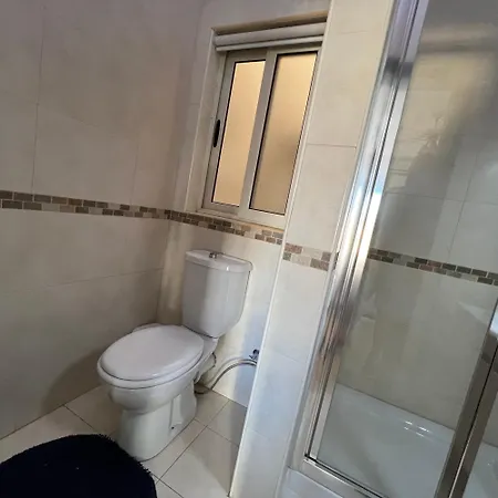 R1 Radiant With Exclusive Balcony And Ensuite *