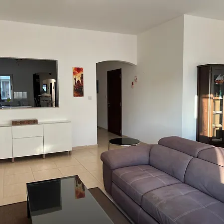 R1 Radiant With Exclusive Balcony And Ensuite 호텔 *