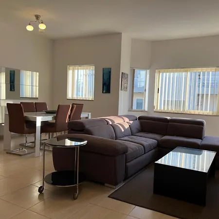 R1 Radiant With Exclusive Balcony And Ensuite 호텔 Is-Swieqi