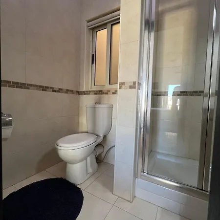 Otel R1 Radiant With Exclusive Balcony And Ensuite *