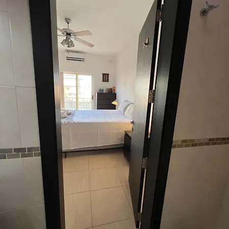 R1 Radiant With Exclusive Balcony And Ensuite 酒店