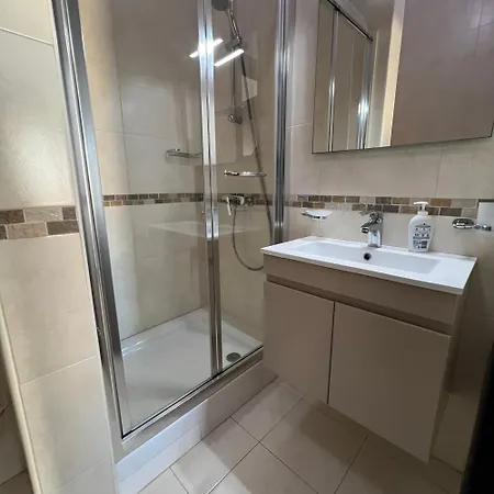 R1 Radiant With Exclusive Balcony And Ensuite 酒店 *